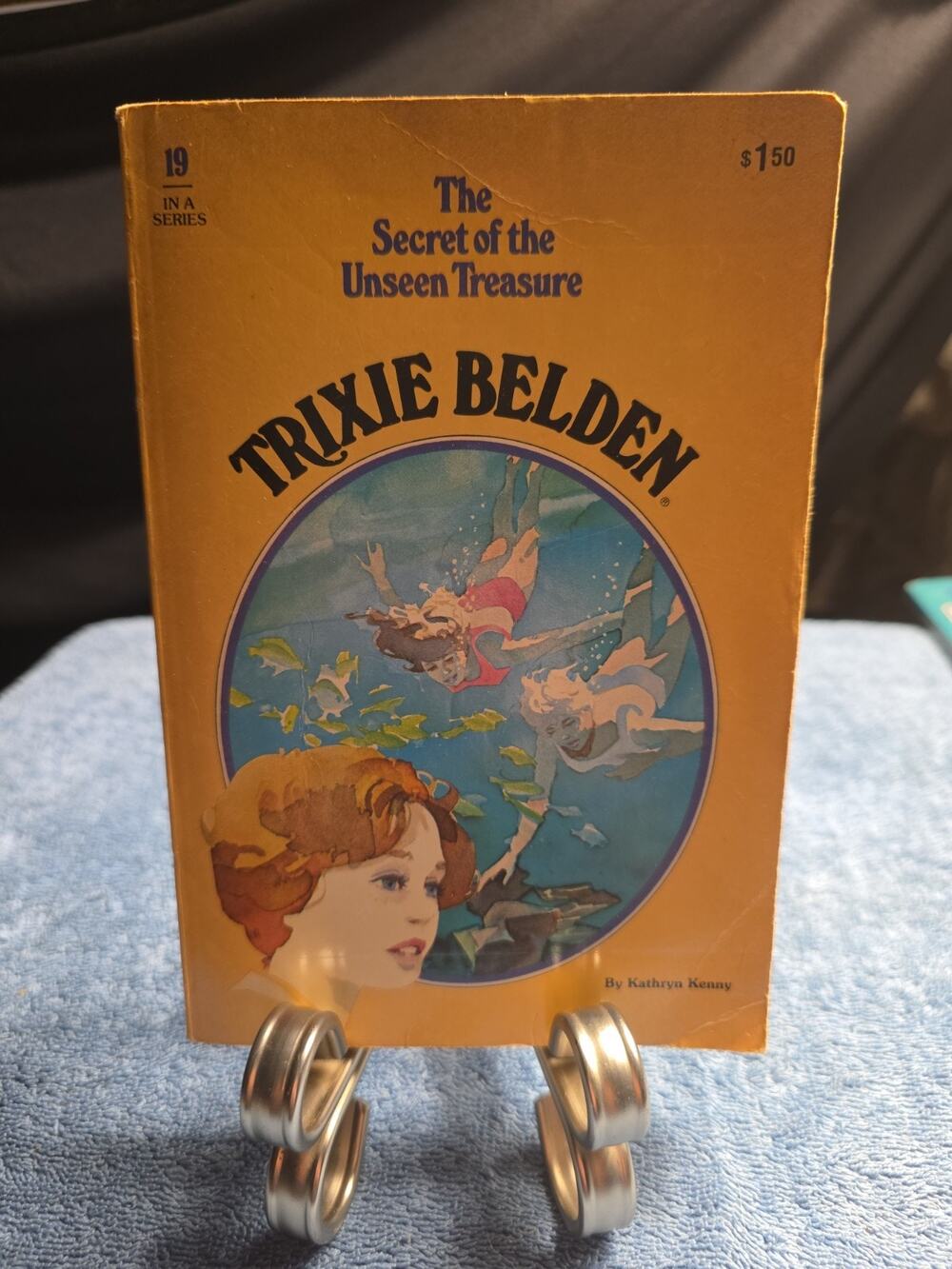 Trixie Belden #19 - The Secret of the Unseen Treasure (Oval Paperback)